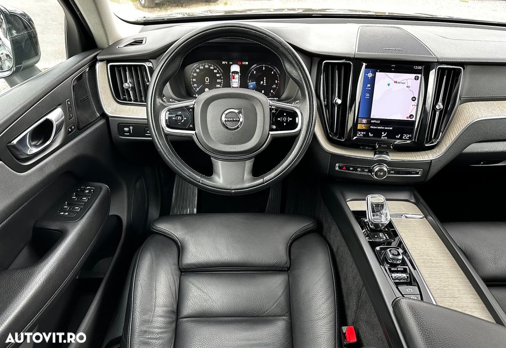 Volvo XC 60 - 8