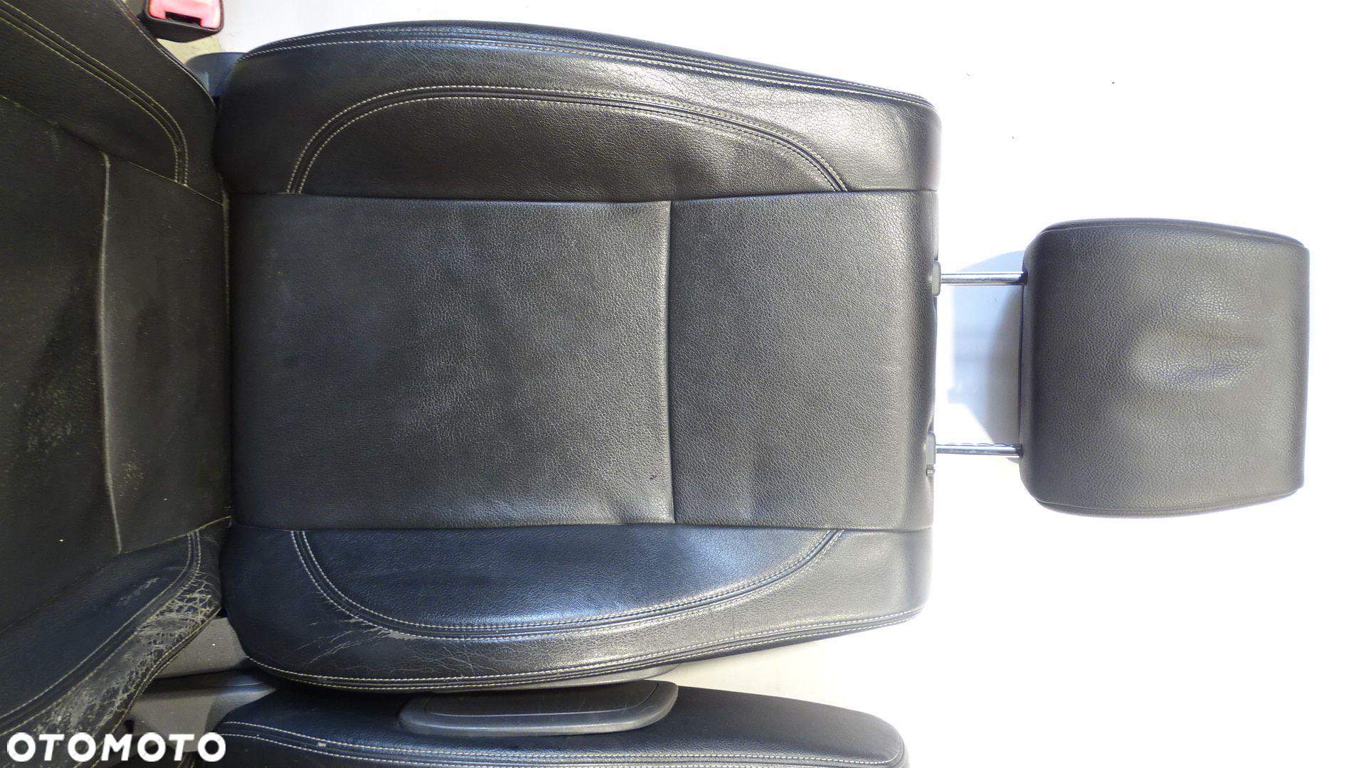 FOTELE KOMPLET SKÓRA FIAT SEDICI 1.9 - 17