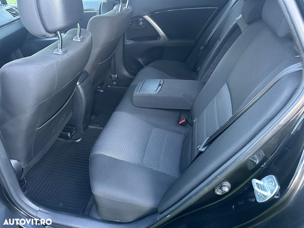 Toyota Avensis Combi 2.0 D-4D Business Edition - 8