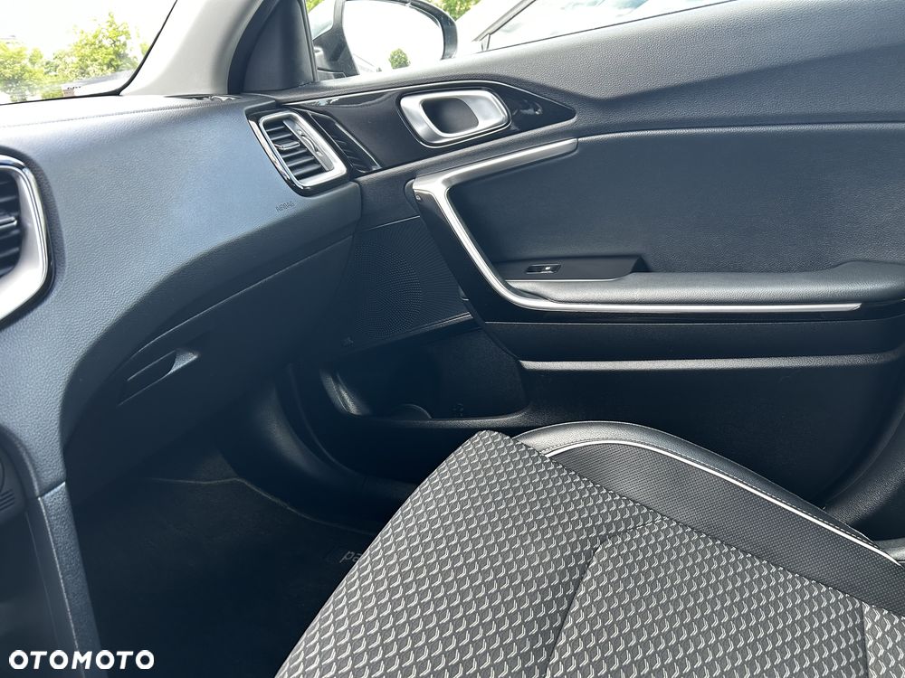 Kia XCeed 1.5 T-GDI Business Line DCT - 8