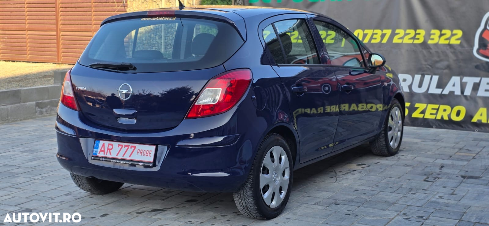 Opel Corsa 1.2i Easytronic Essentia - 3
