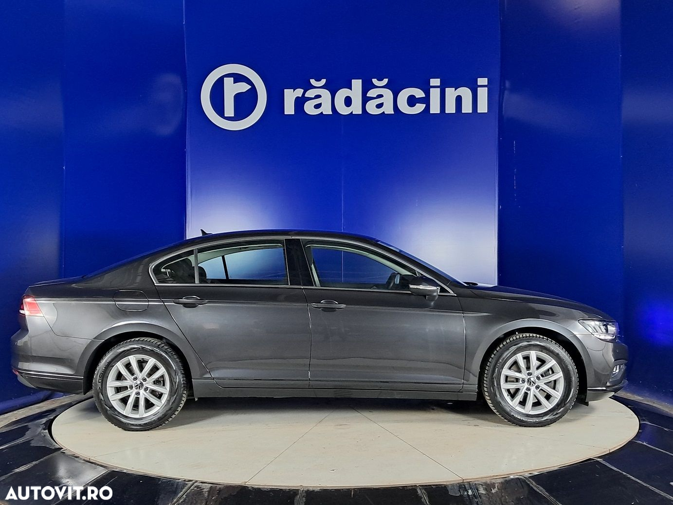 Volkswagen Passat - 6