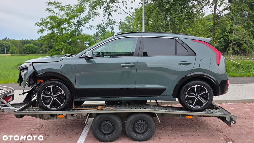 Kia Niro 1.6 GDI Plug-In Hybrid L - 2