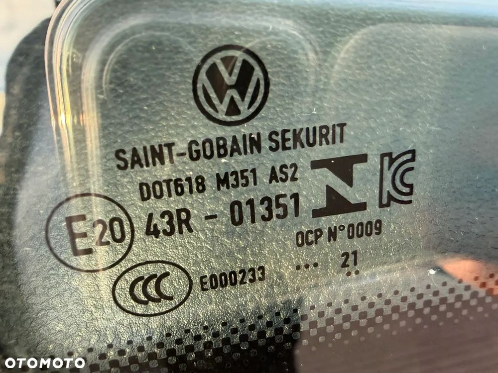 Volkswagen Golf - 24