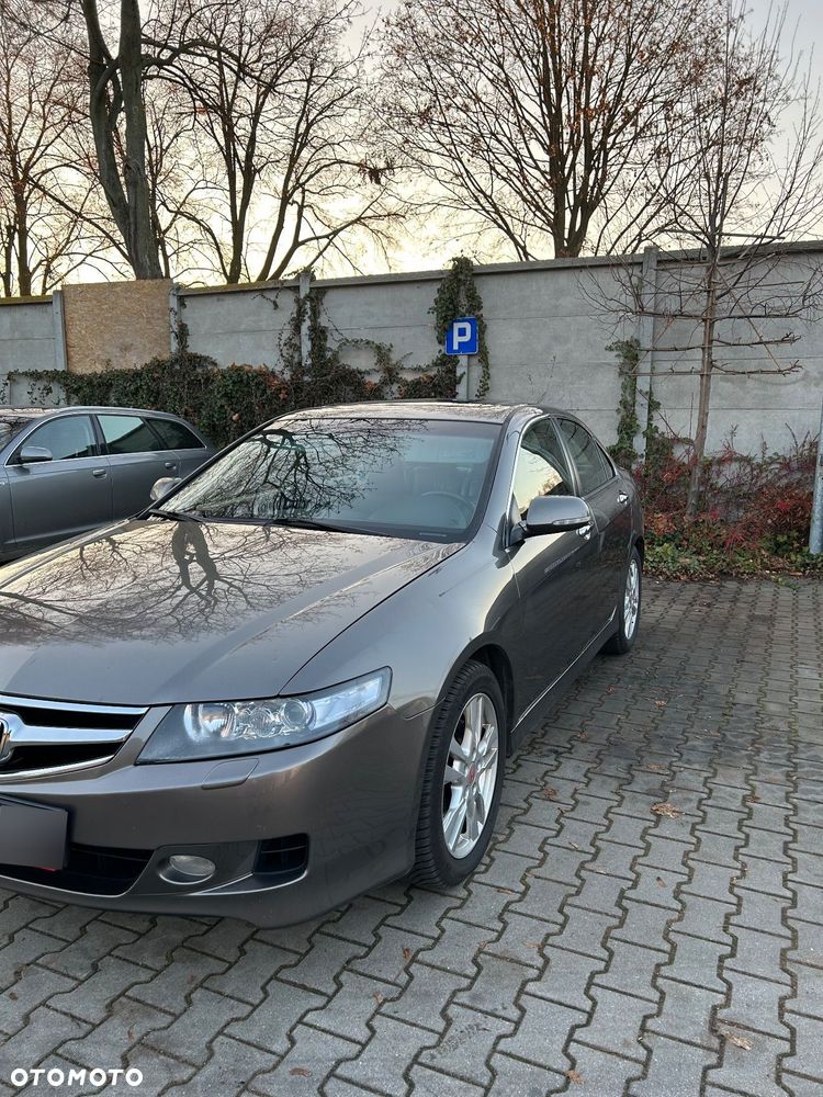 Honda Accord - 2