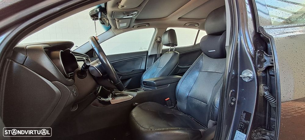Kia Optima 1.7 CRDI TX Auto. - 12