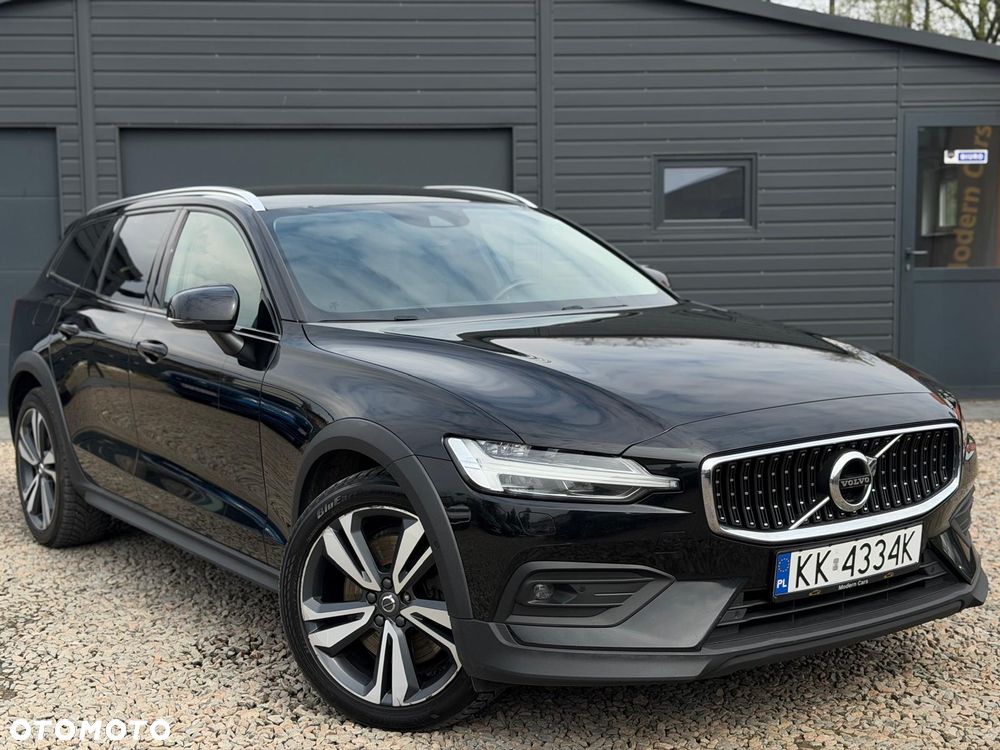 Volvo V60 Cross Country B4 D AWD Geartronic Pro - 1