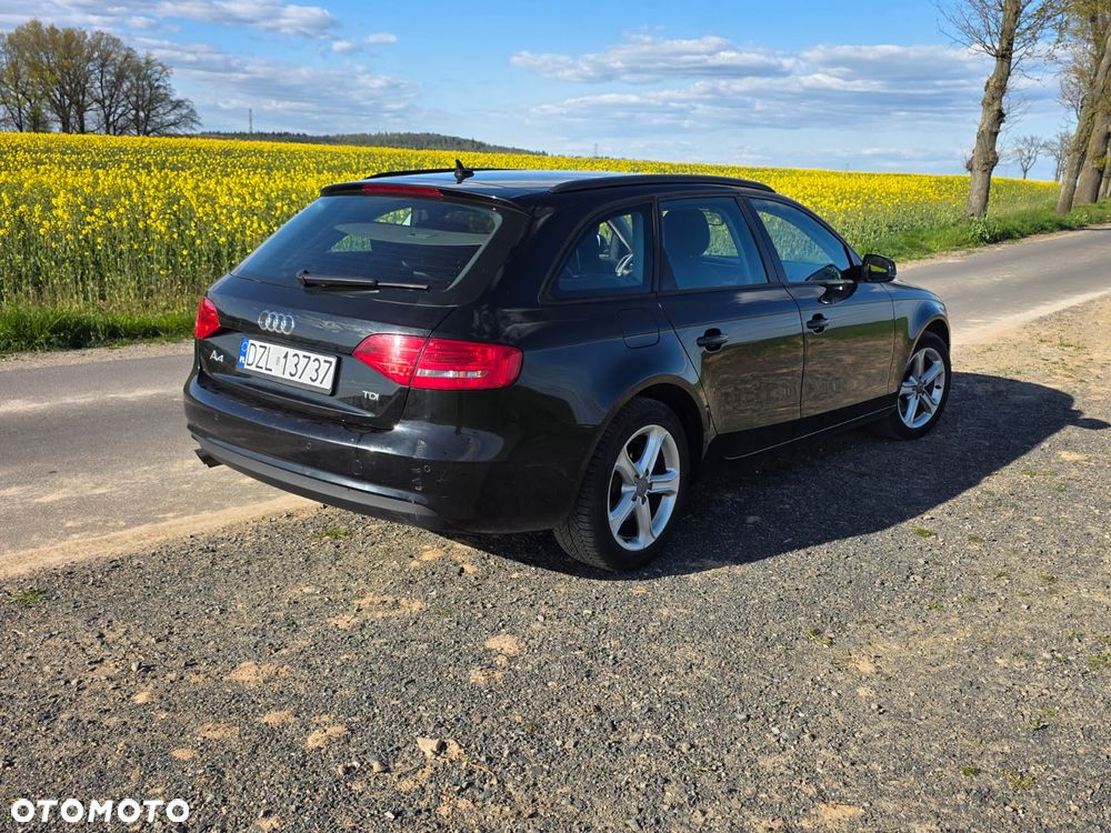 Audi A4 Avant 2.0 TDI - 16
