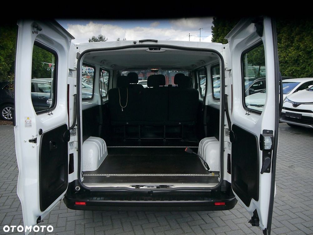 Renault Trafic Grand Combi Authentique - 16