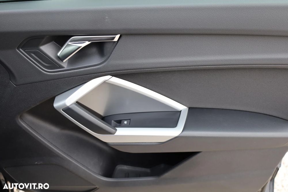 Audi Q3 35 TFSI S tronic - 19