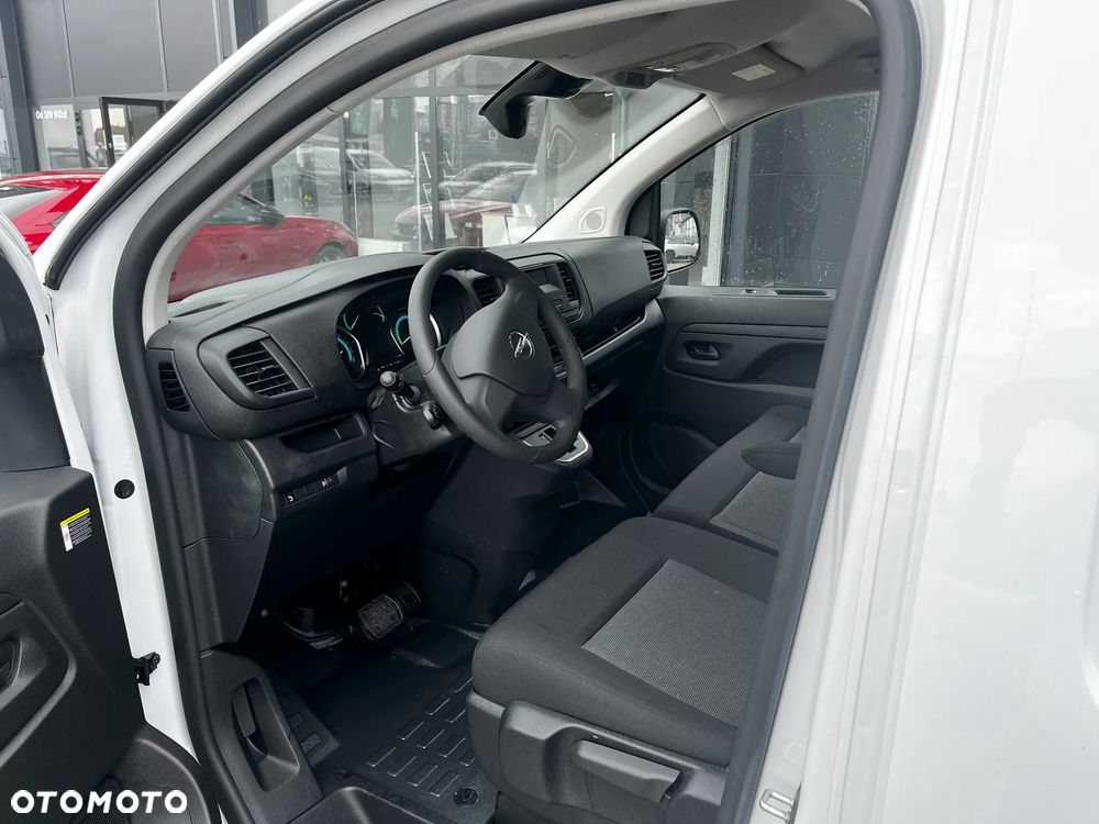 Opel Vivaro - 8