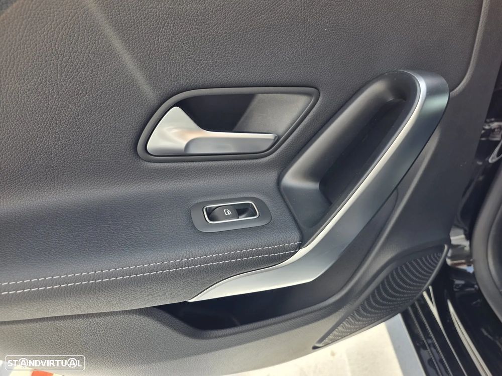 Mercedes-Benz A 160 Advanced Progressive - 17