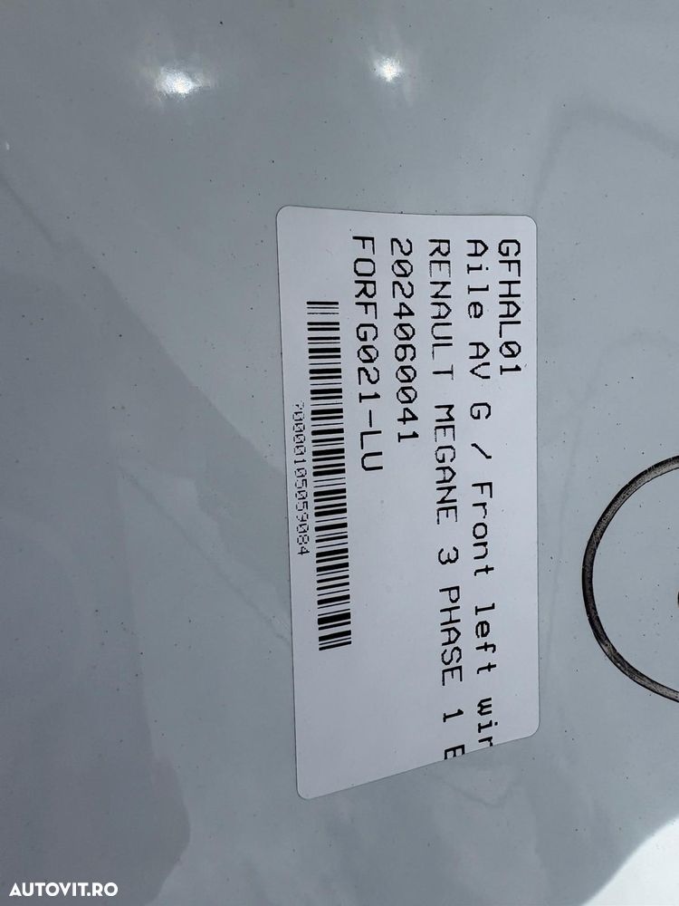 Vand Aripa Fata- Stanga Renault Megane3 din 2016 fara rugini fara lovituri alb - 2