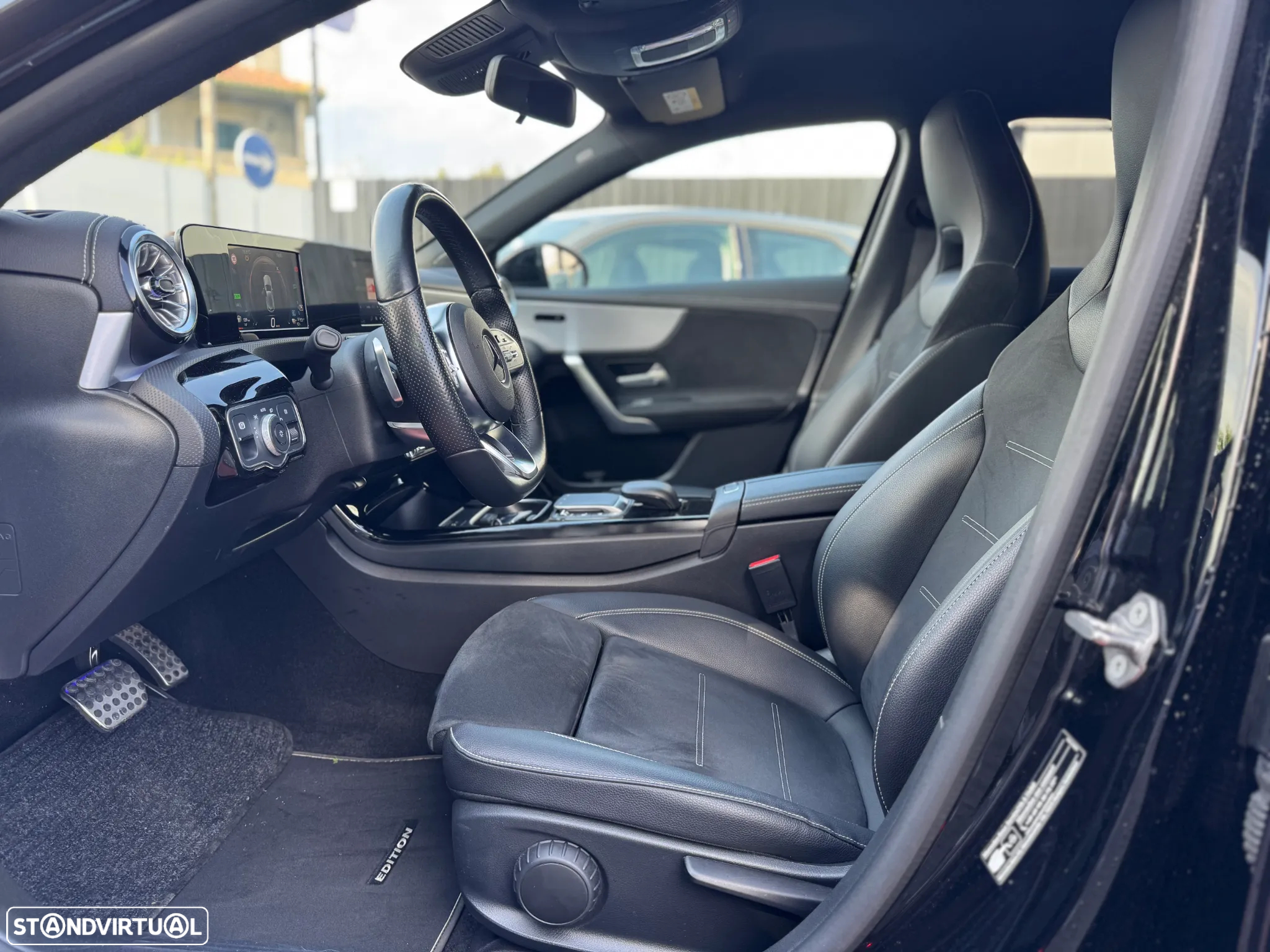 Mercedes-Benz A 250 e AMG Line - 19