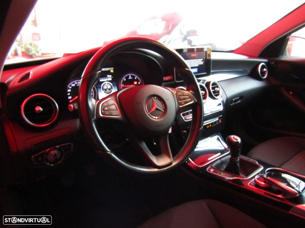 Mercedes-Benz C 200 d AMG Line - 14