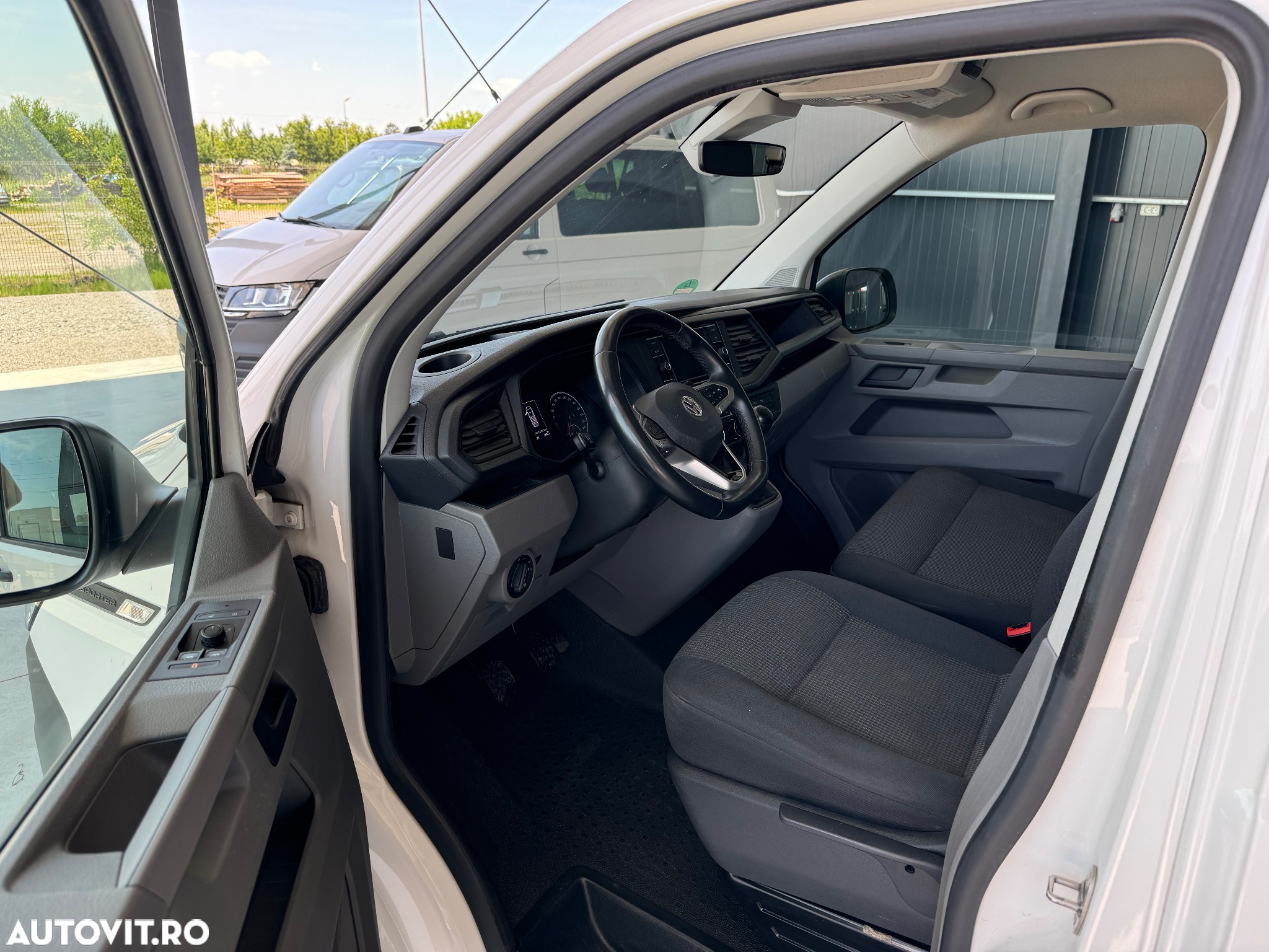 Volkswagen Transporter Kombi T6.1 2.0 TDI 81 kW KR - 5