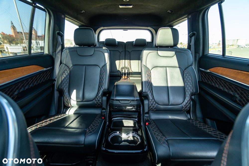 Jeep Grand Cherokee 5.7 V8 HEMI Summit - 23