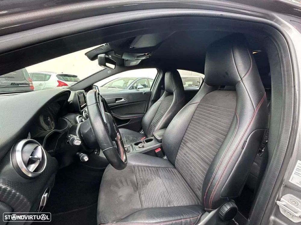 Mercedes-Benz A 180 d AMG Line - 13