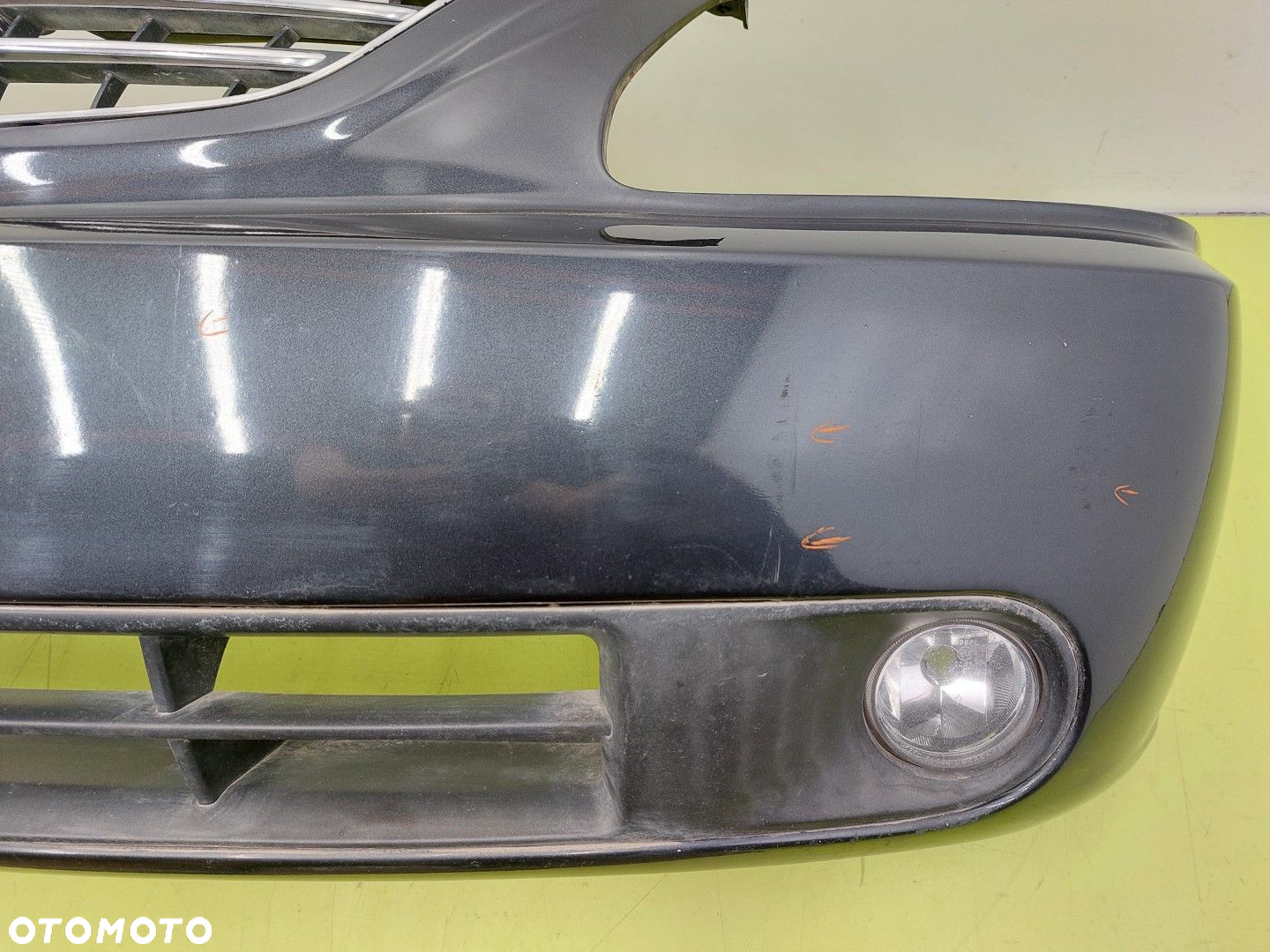 Zderzak przód przedni KIA CARENS II 2002-2006 CARBON GRAY - 3