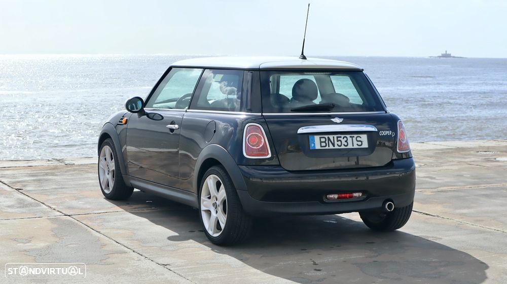 MINI 3 Portas Cooper D - 19
