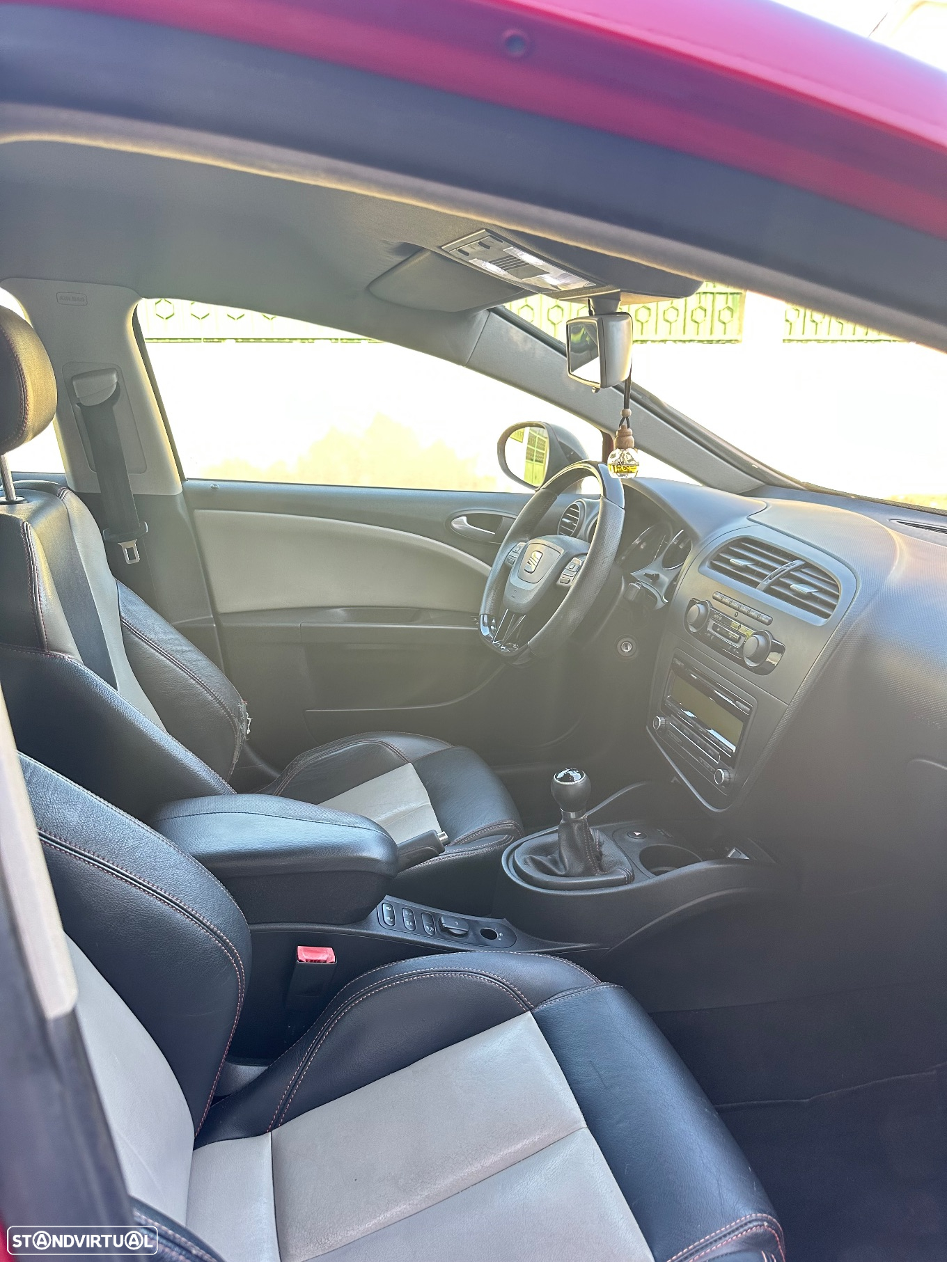 SEAT Leon 1.6 TDI Ecomotive Sport Start/Stop - 17