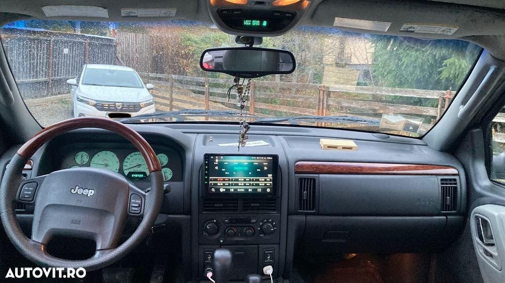 Jeep Grand Cherokee 2.7 CRD Overland - 12