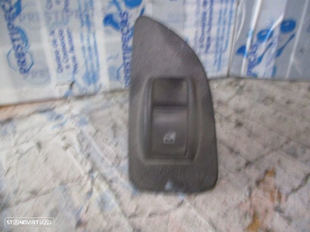 Interruptor 735380457 FIAT GRANDE PUNTO 2008 5P VIDRO TRASEIRO Direito - 5