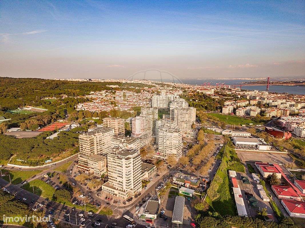 Apartamento T4 para venda - Grande imagem: 2/50