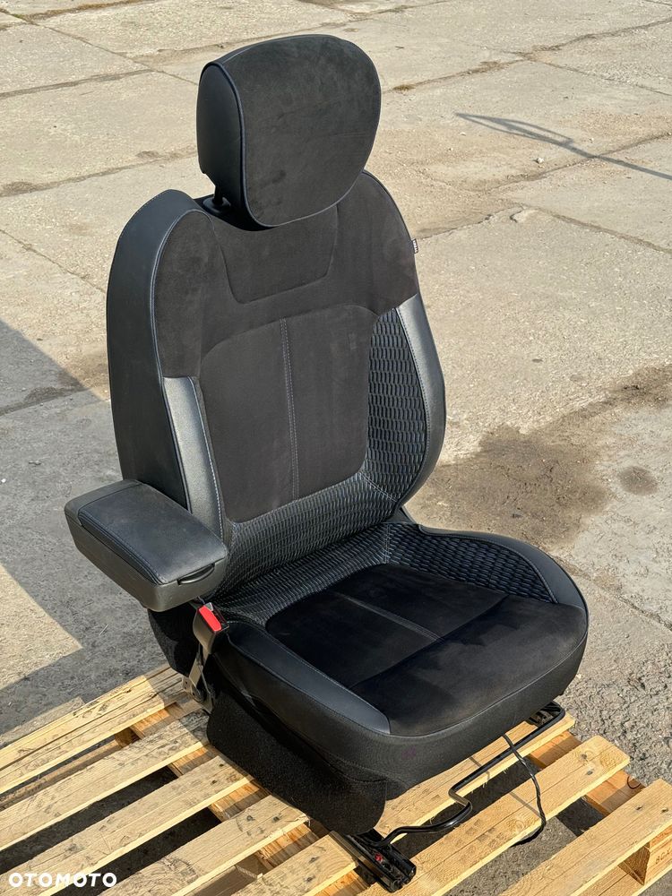 Renault Captur Lift Komplet Foteli Alcantara 17-19 R - 6