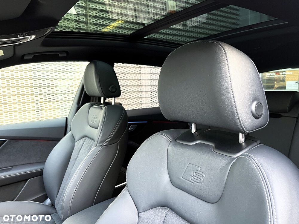 Audi Q8 - 21