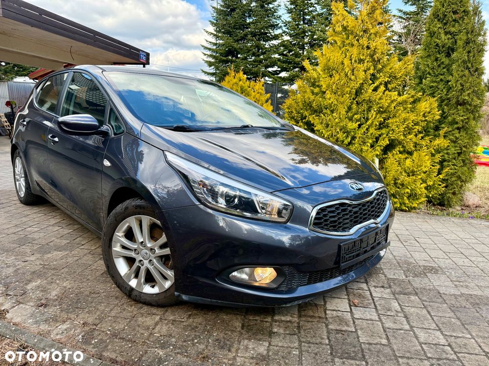 Kia Ceed - 9