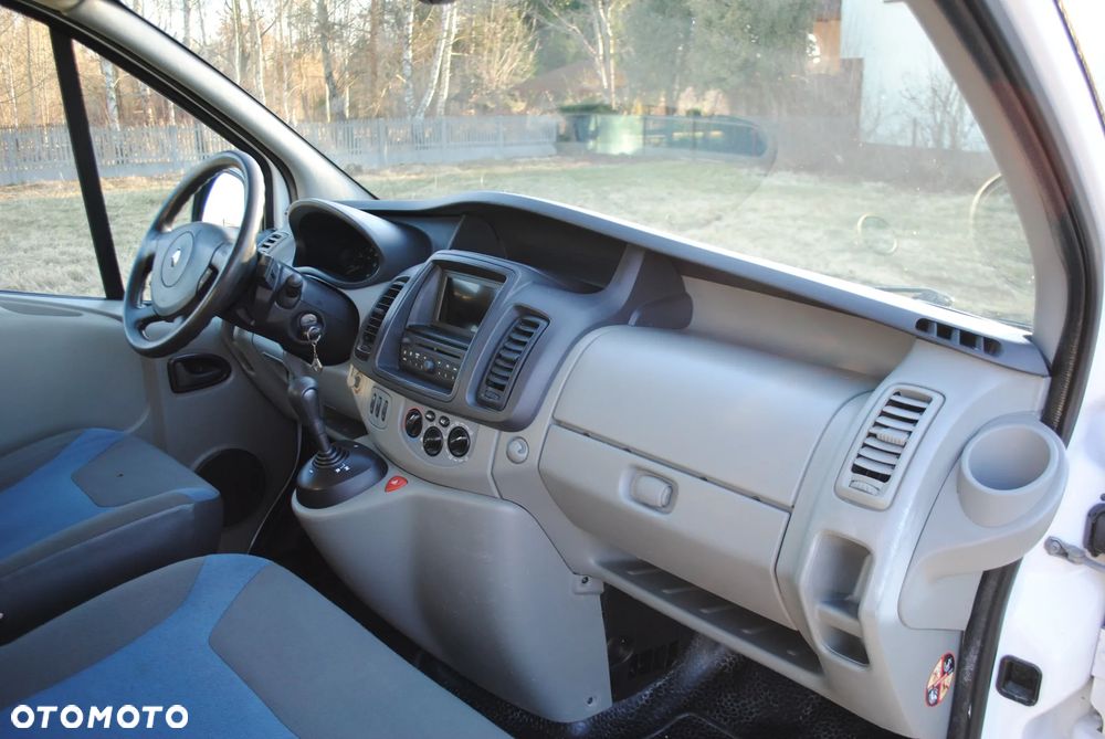 Renault Trafic - 19