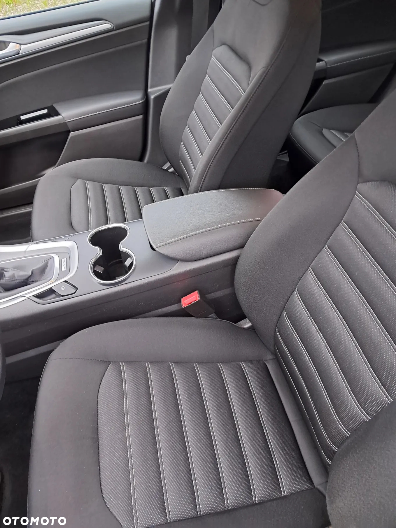Ford Mondeo 1.5 EcoBoost Ambiente - 16