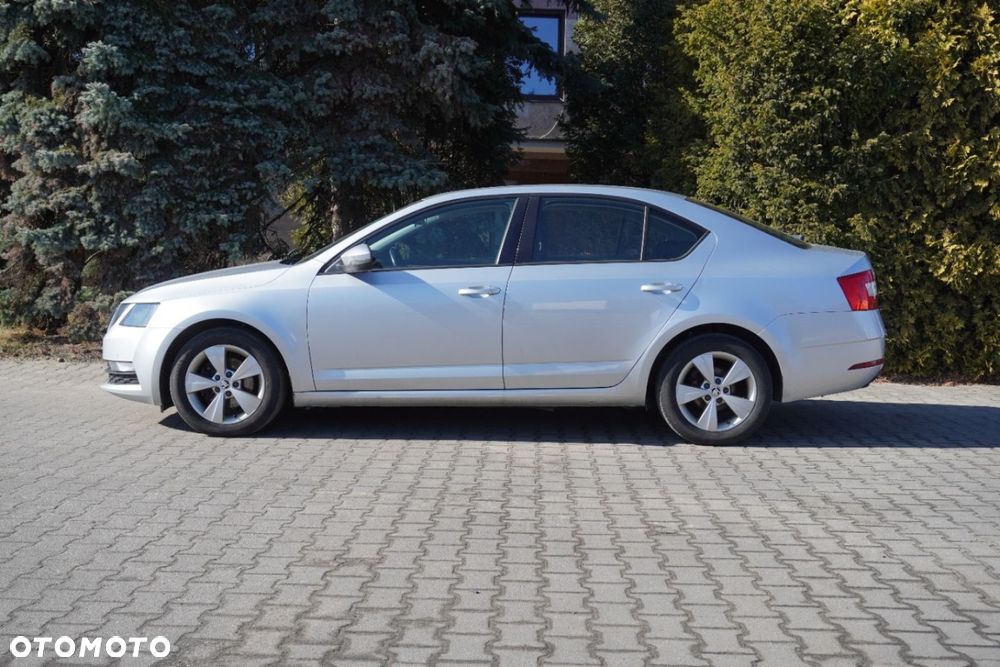 Skoda Octavia - 4