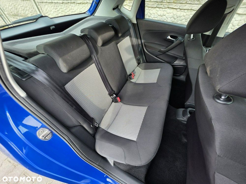 Volkswagen Polo 1.2 Comfortline - 23
