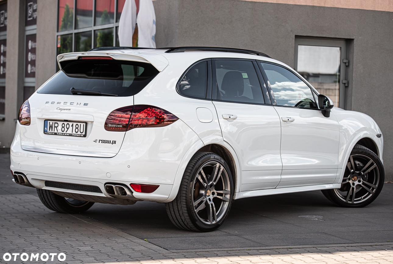 Porsche Cayenne Diesel Platinum Edition - 9