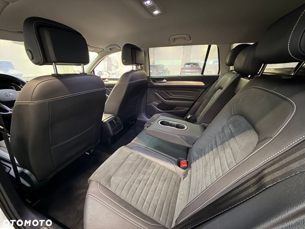 Volkswagen Passat - 29