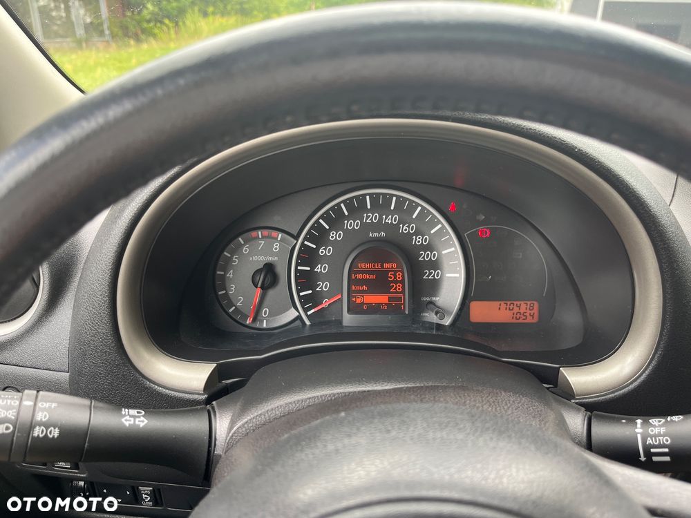 Nissan Micra 1.2 Tekna - 11
