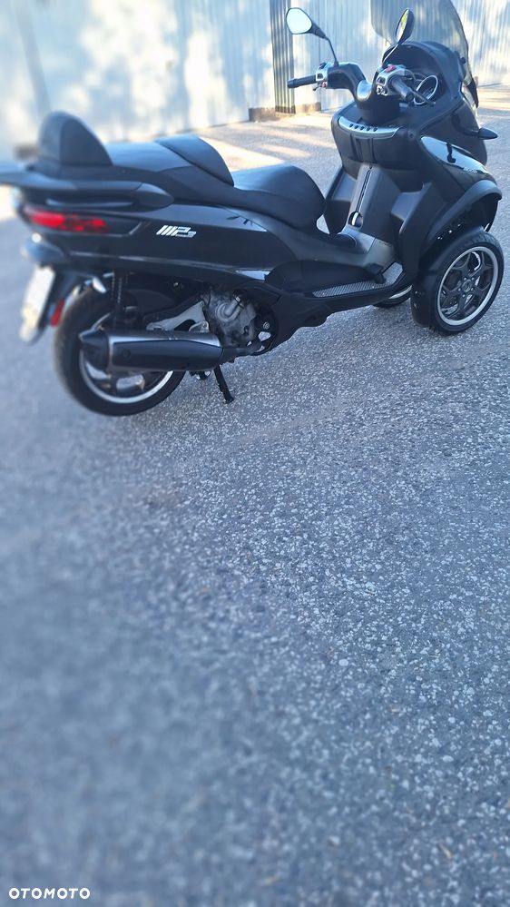 Piaggio MP-3 - 15