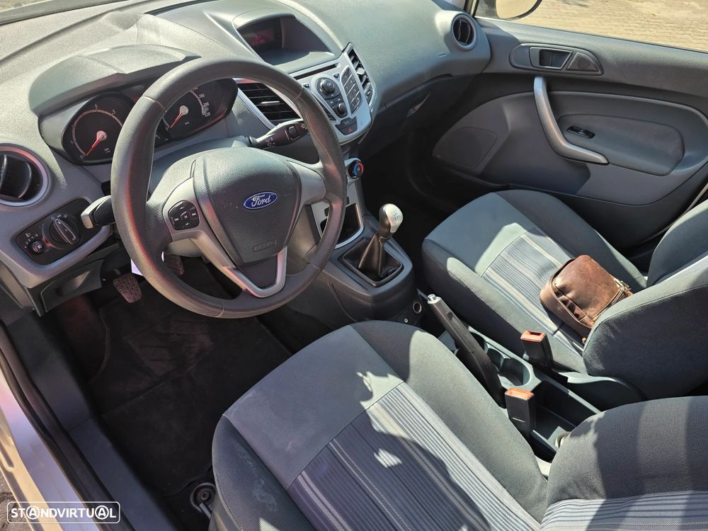 Ford Fiesta 1.25 Techno - 10