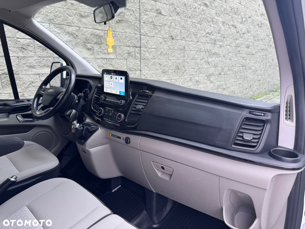 Ford Transit Custom 310 L2H1 Limited - 20