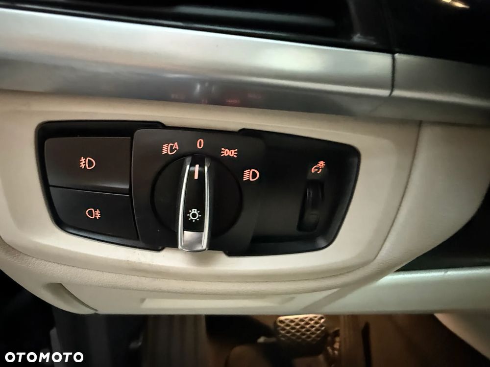 BMW X5 xDrive25d - 13