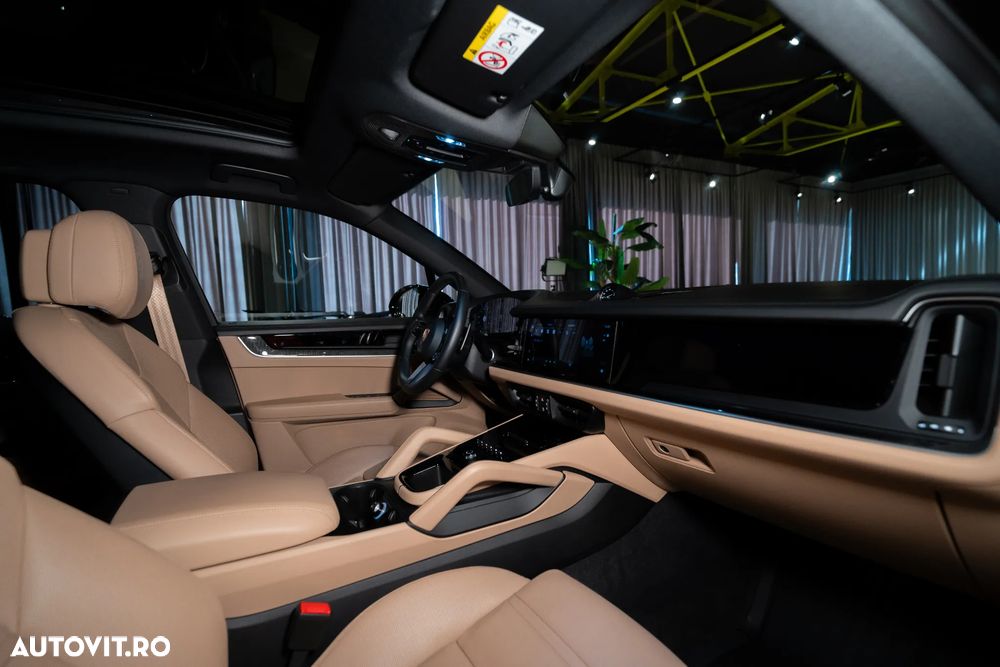 Porsche Cayenne Tiptronic S - 38
