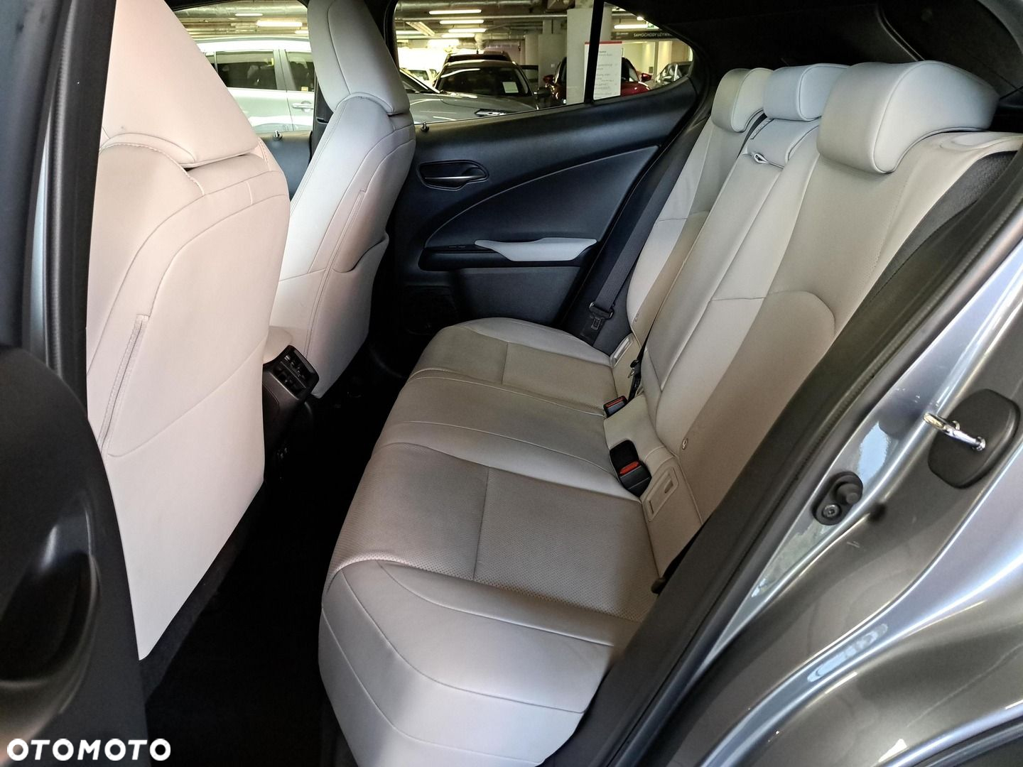 Lexus UX 200 Prestige 2WD - 11