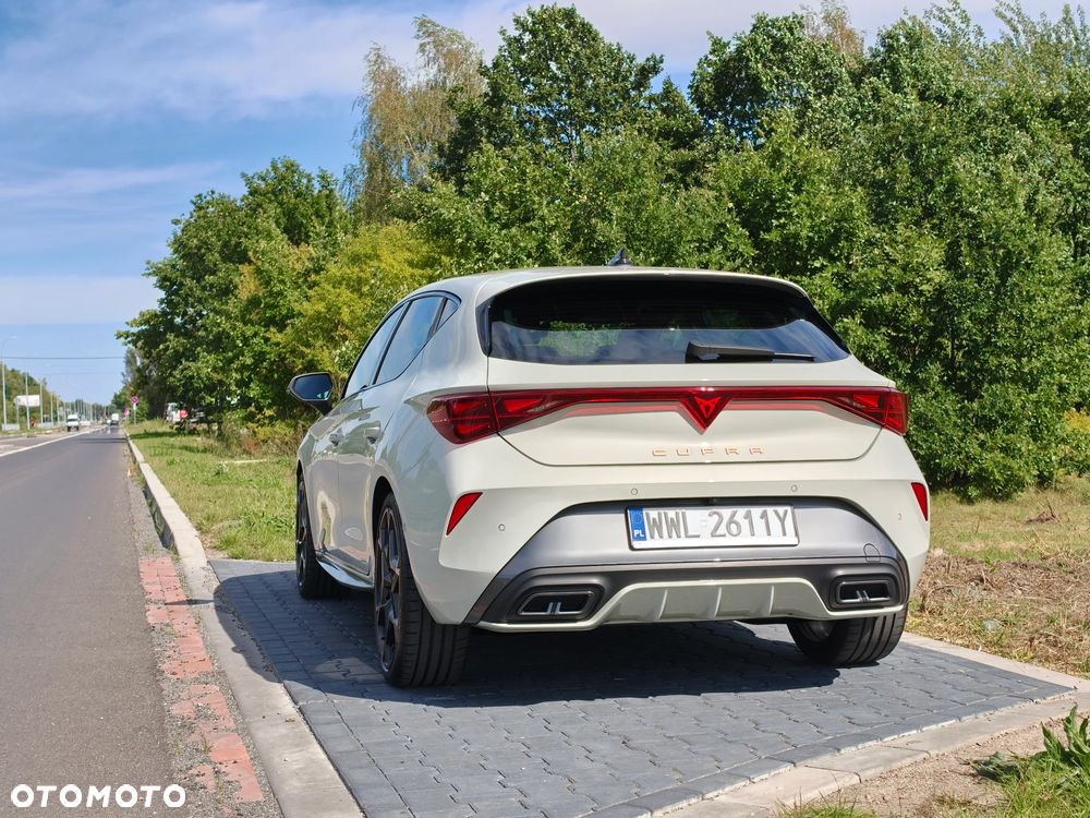 Cupra Leon 1.5 eTSI DSG - 11