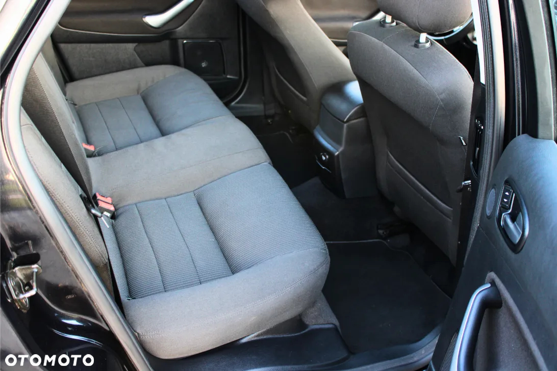 Ford Mondeo 2.0 TDCi Ambiente - 21