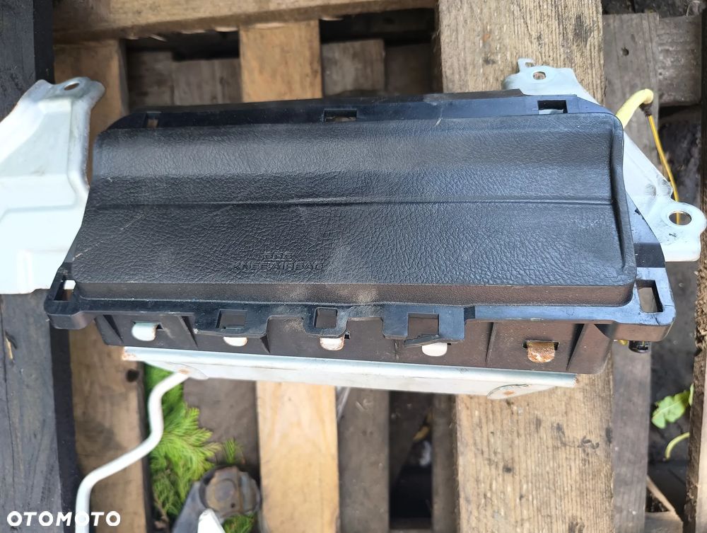 PODUSZKA PASAZERA TOYOTA LAND CRUISER VII J150 PRADO 2.8 17-23R