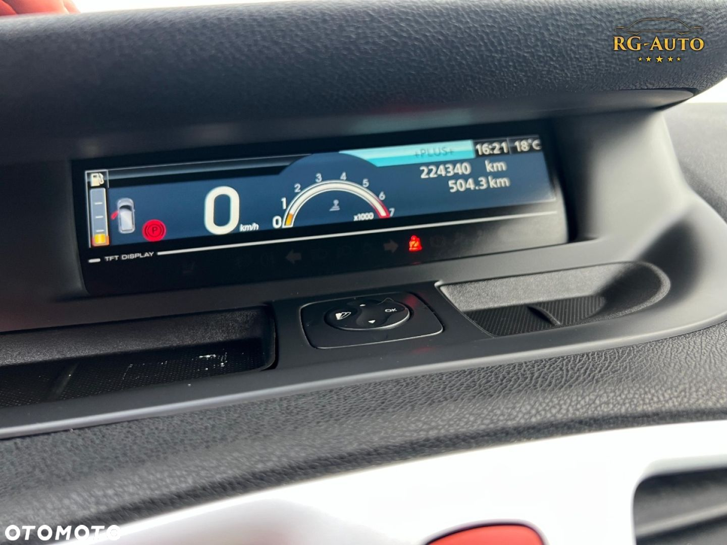 Renault Grand Scenic - 36