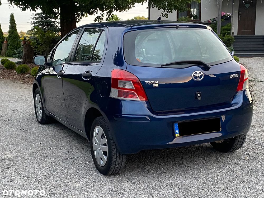 Toyota Yaris - 19