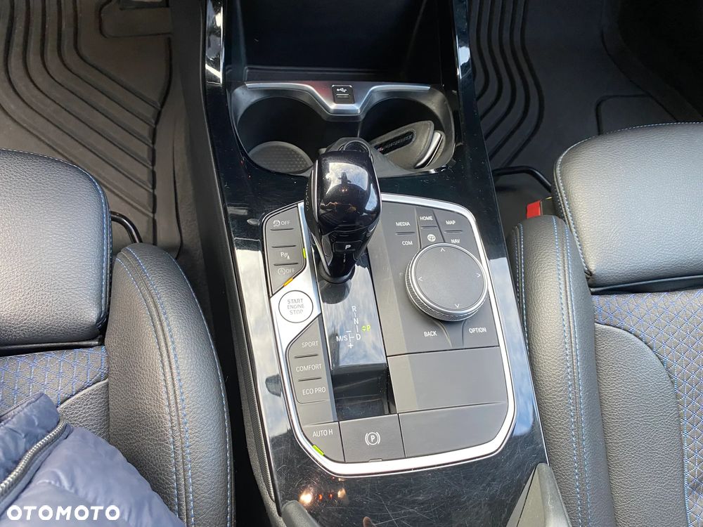 BMW Seria 1 118i M Sport - 17
